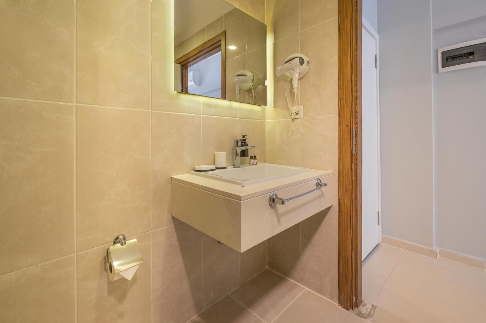 Himm Hotel كاس المظهر الخارجي الصورة